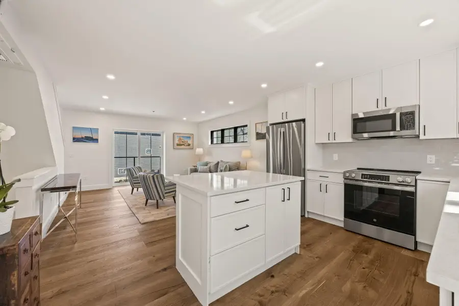 50 Nelson Avenue #6, Provincetown, MA 02657 - #3