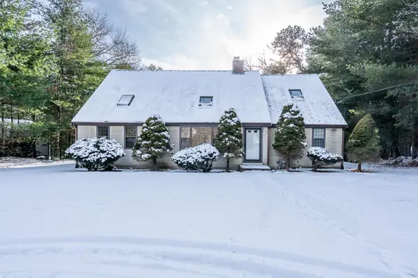 192 Sandy Valley Road, Marstons Mills, MA 02648