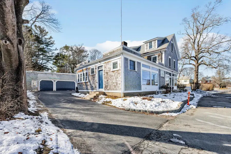 896 Sandwich Road, Buzzards Bay, MA 02532 - Image #2