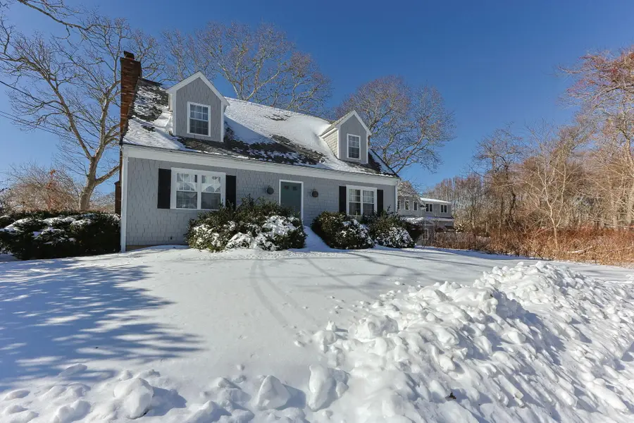 24 Montgomery Court, Falmouth, MA 02540 - #3