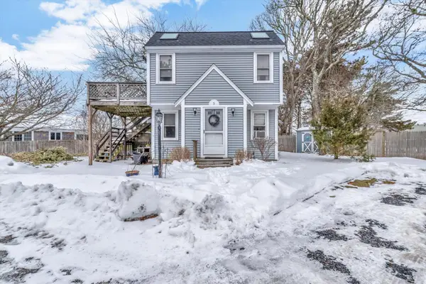 111 School Street, West Dennis, MA 02670