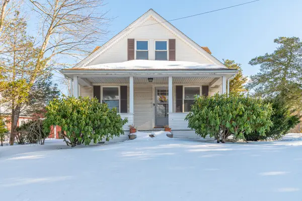 9 Oxbow Road, East Falmouth, MA 02536