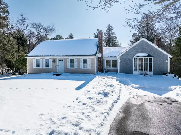 74 Robbins Circle, Dennis, MA 02638