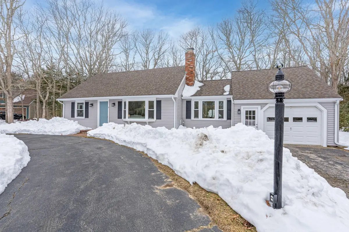 7 Dexter Mill Drive, Teaticket, MA 02536 - #1