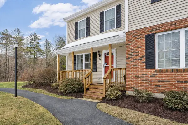 27 Ridge Drive, Middleborough, MA 02346
