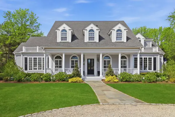 34 Farm Valley Road, Osterville, MA 02655