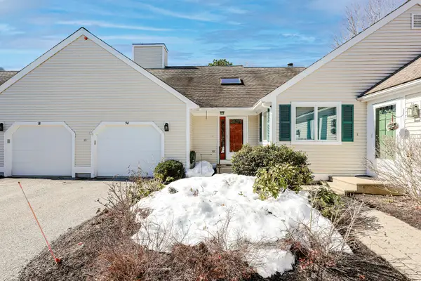94 Pine Hill Boulevard, Mashpee, MA 02649
