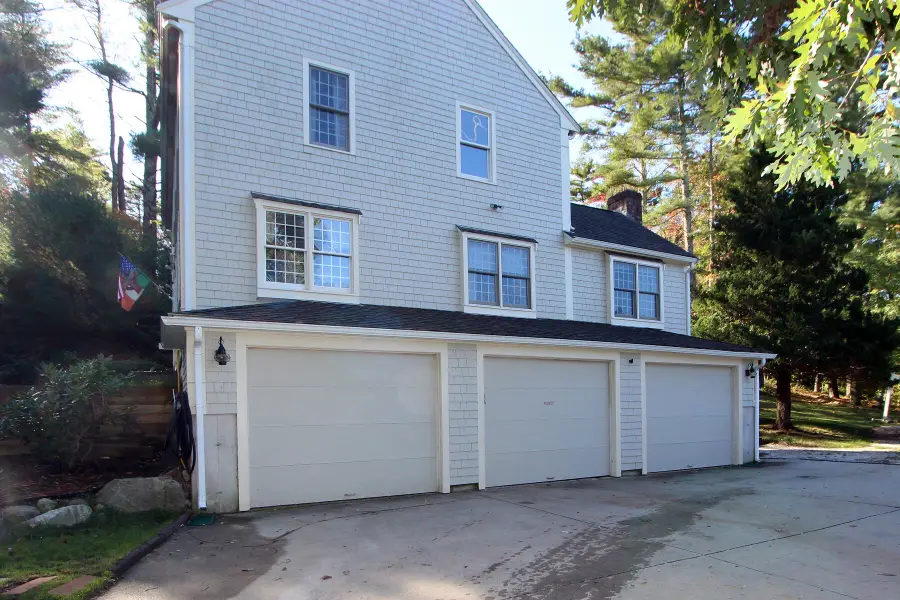 4 Carmela Lane, Buzzards Bay, MA 02532 - #3