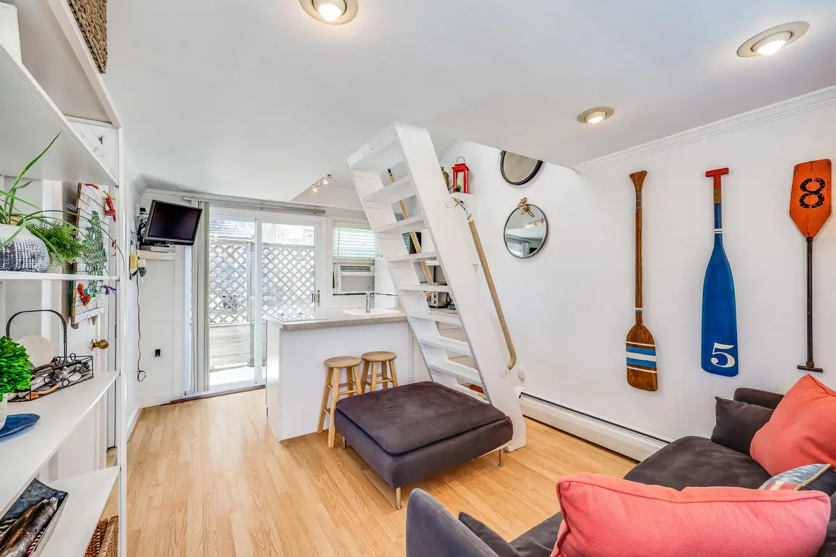 953 Commercial Street, Provincetown, MA 02657 - #1