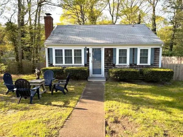 36 Old Sailors Way, South Dennis, MA 02660