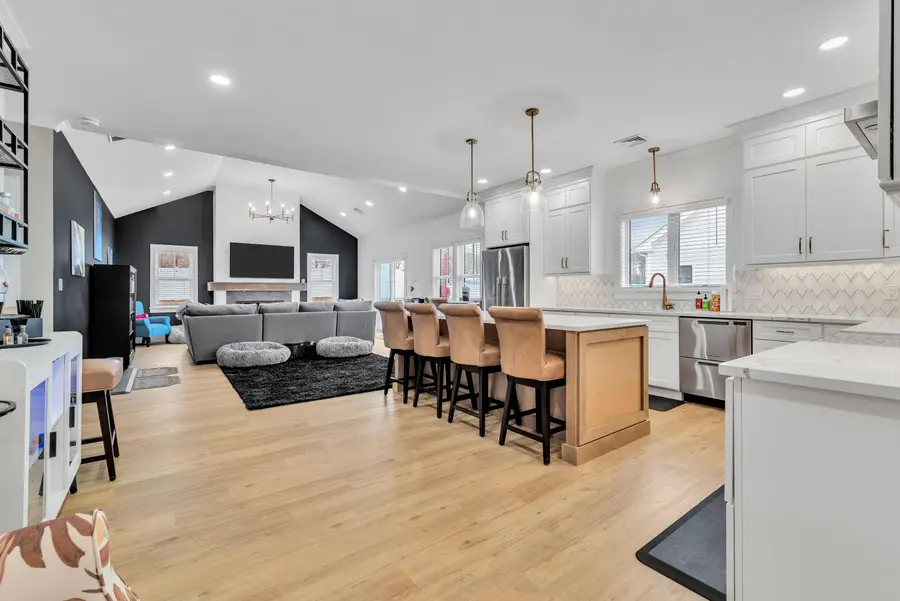 17 Josiah Path, Falmouth, MA 02540 - #3