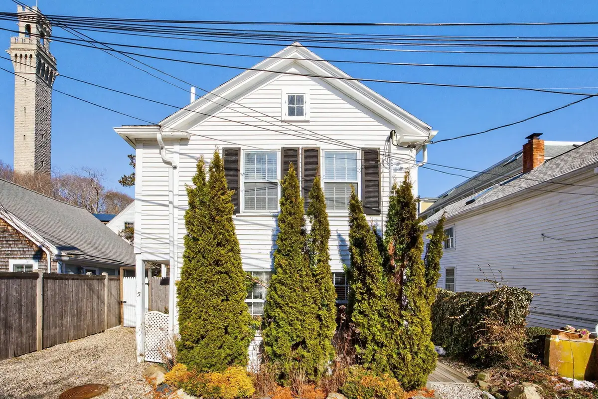 5 Webster Place, Provincetown, MA 02657 - #1