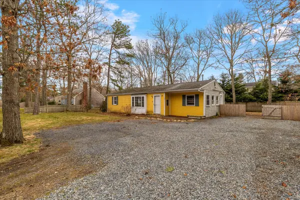 145 Quinaquisset Avenue, Mashpee, MA 02649