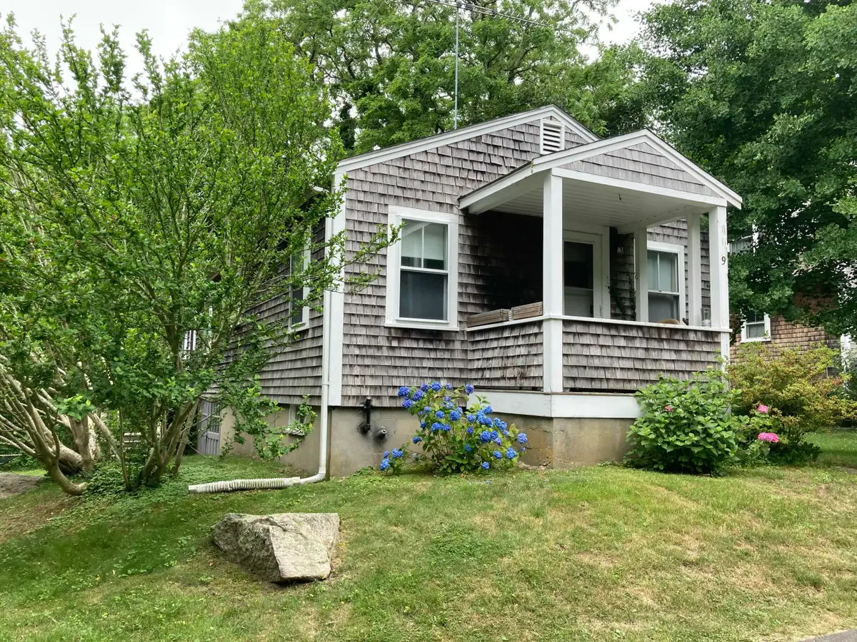9 Cricket Lane, Woods Hole, MA 02543 - #1