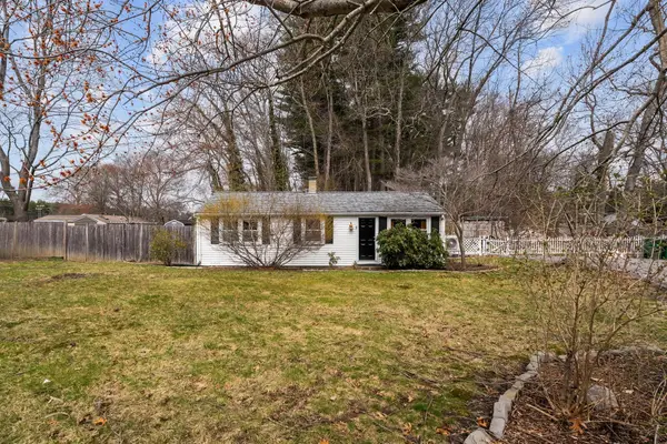 11 Carol Avenue, Pembroke, MA 02359