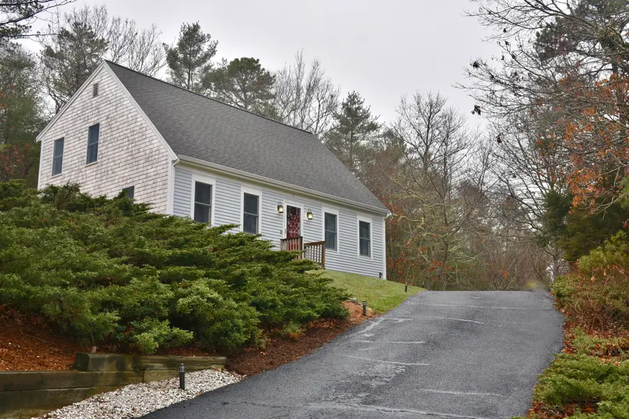 8 Pickerel Way, Forestdale, MA 02644 - #3