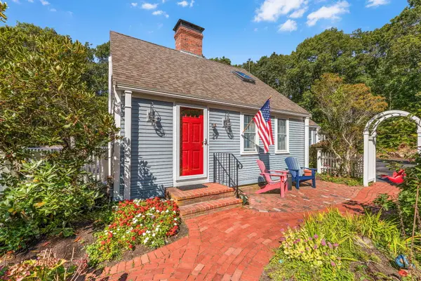 29 Oak Ridge Road, East Sandwich, MA 02537