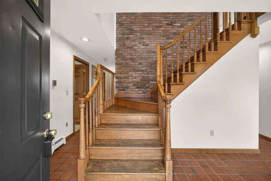 4 Earl Road, East Sandwich, MA 02537 - #3