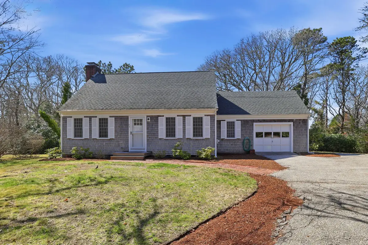 407 Sippewissett Road, Falmouth, MA 02540 - #1