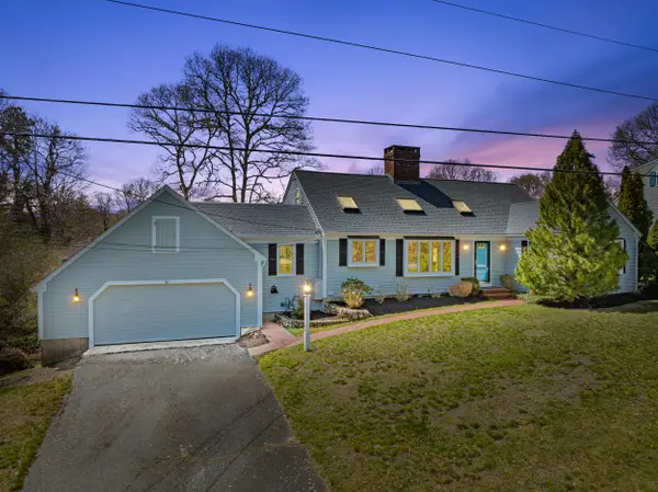 61 Linda Lane, Hyannis, MA 02601
