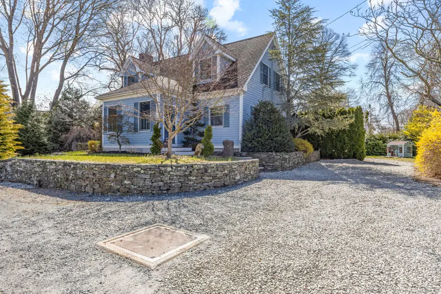 32 Everett Road, Buzzards Bay, MA 02532 - #2