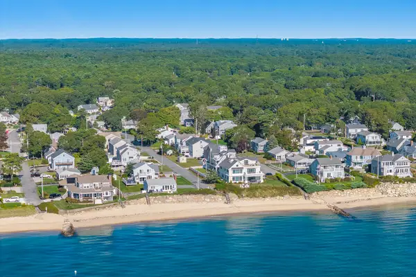 35 Shore Drive, Mashpee, MA 02649