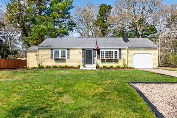 55 Seth Goodspeed Way, Osterville, MA 02655