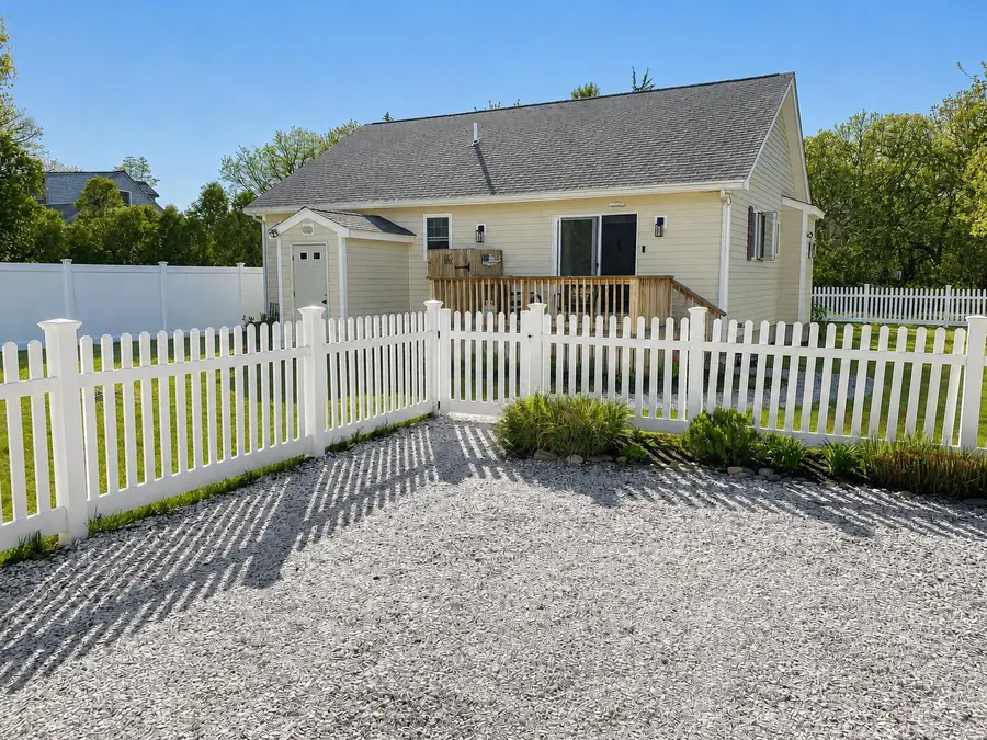 34 10th Street, Edgartown, MA 02539 - #2