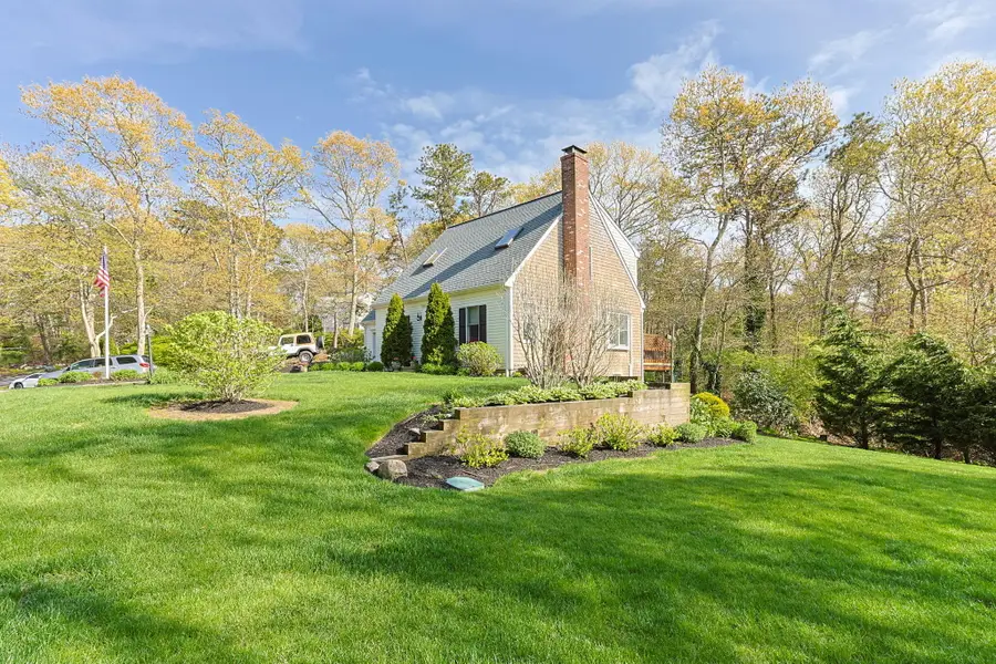 21 Many Oaks Circle, Yarmouth Port, MA 02675 - #2