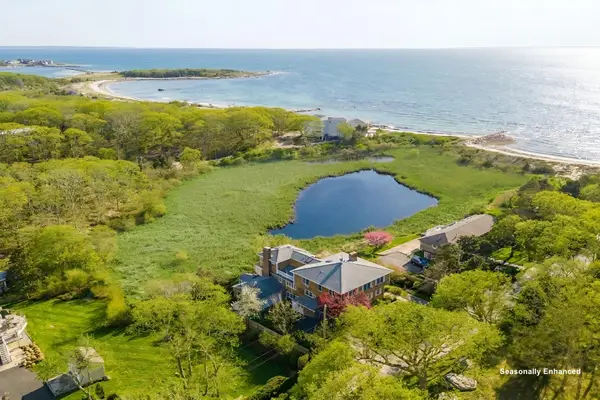 38 Nemasket Road, Falmouth, MA 02540