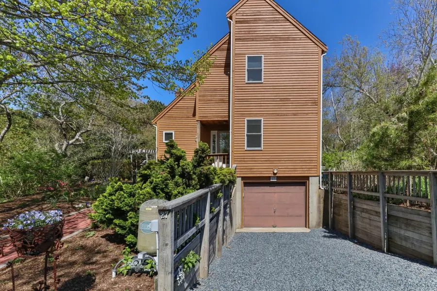 27 Blueberry Avenue, Provincetown, MA 02657 - #2