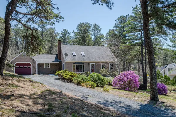 110 Wellfleet Woods Lane, Wellfleet, MA 02667
