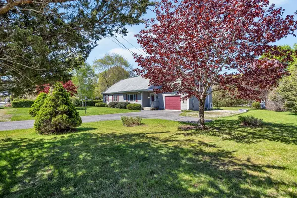 33 Thatchers Lane, Teaticket, MA 02536