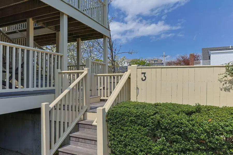 3 Franklin Street #Unit 2, Provincetown, MA 02657 - #3