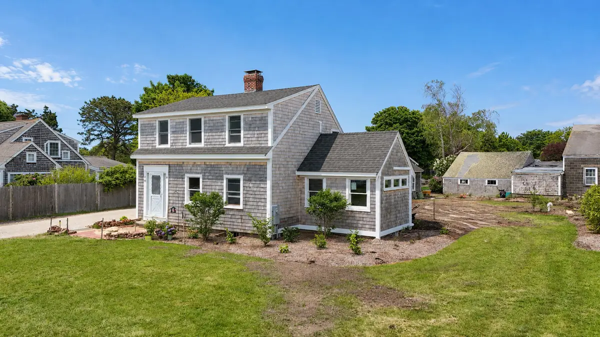 33 Pleasant Street, West Dennis, MA 02670 - #1