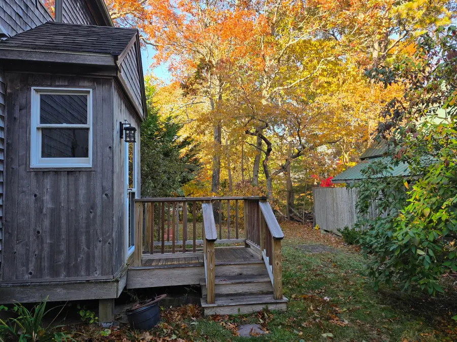 33 Alyssa Lane, Vineyard Haven, MA 02568 - #2