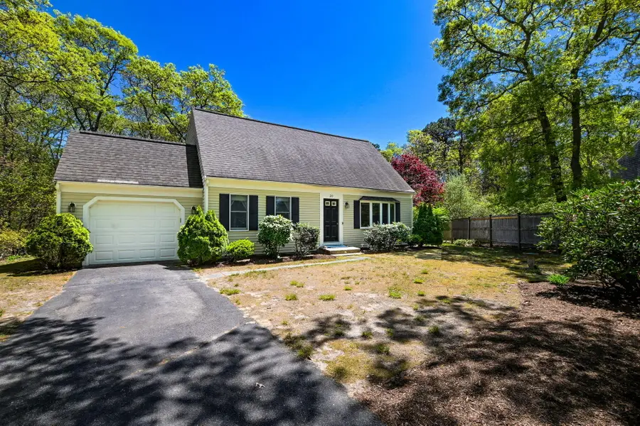 20 Old Kenyon Road, East Falmouth, MA 02536 - #2