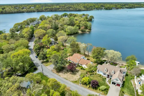 9 Eagle Hill Drive, Plymouth, MA 02360