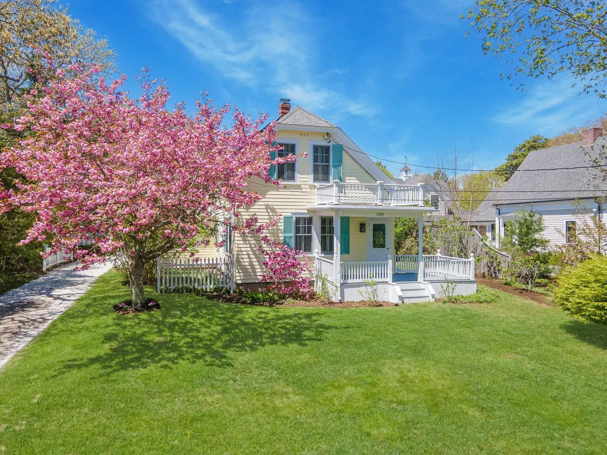 1089 Main Street, Cotuit, MA 02635 - #1