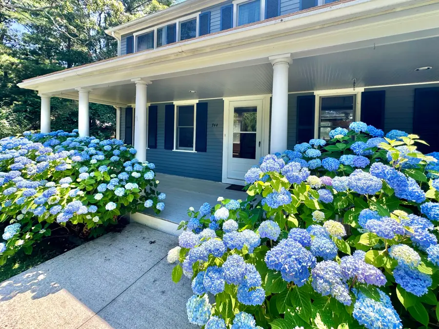 744 Old Barnstable Road, Mashpee, MA 02649 - #2