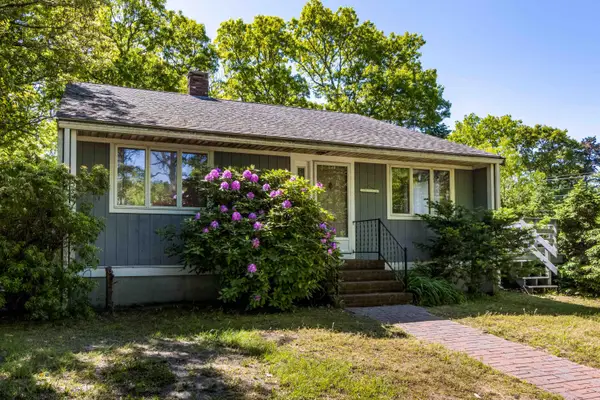 16 Butler Avenue, West Yarmouth, MA 02673