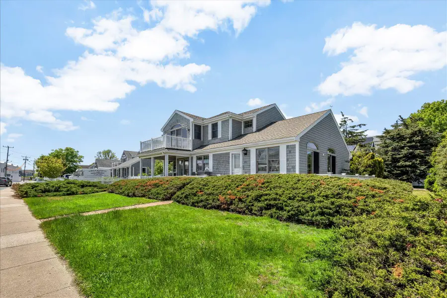 251 Scranton Avenue, Falmouth, MA 02540 - #3