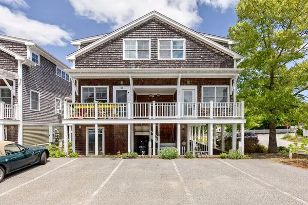 34 Conwell Street #UNIT 1, Provincetown, MA 02657
