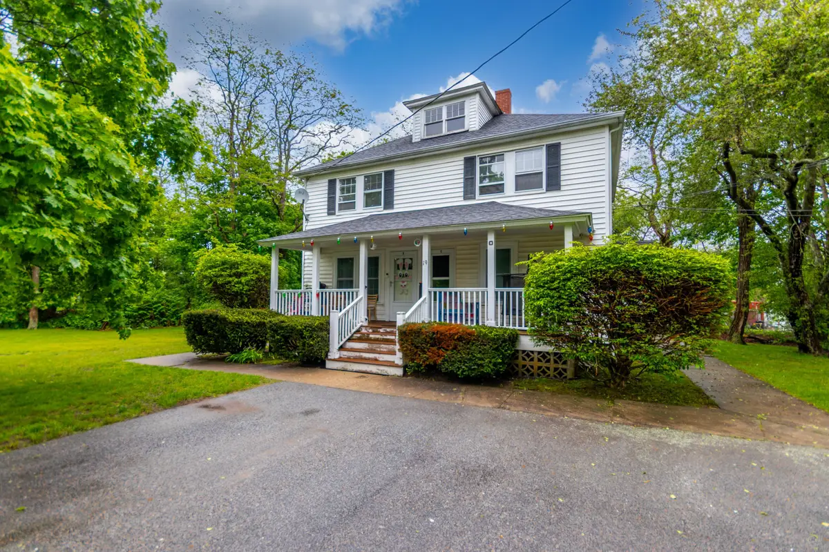 19 Cinroc Circle #A, B, C, Teaticket, MA 02536 - #1