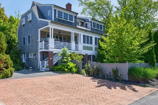 7 Miller Hill Road #1, Provincetown, MA 02657