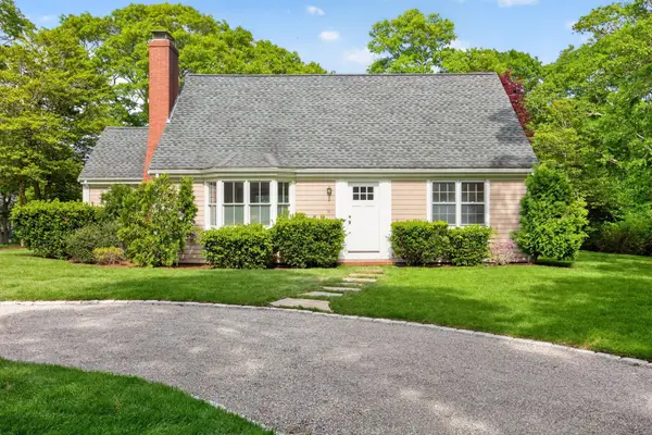 16 Maple Road, Centerville, MA 02632