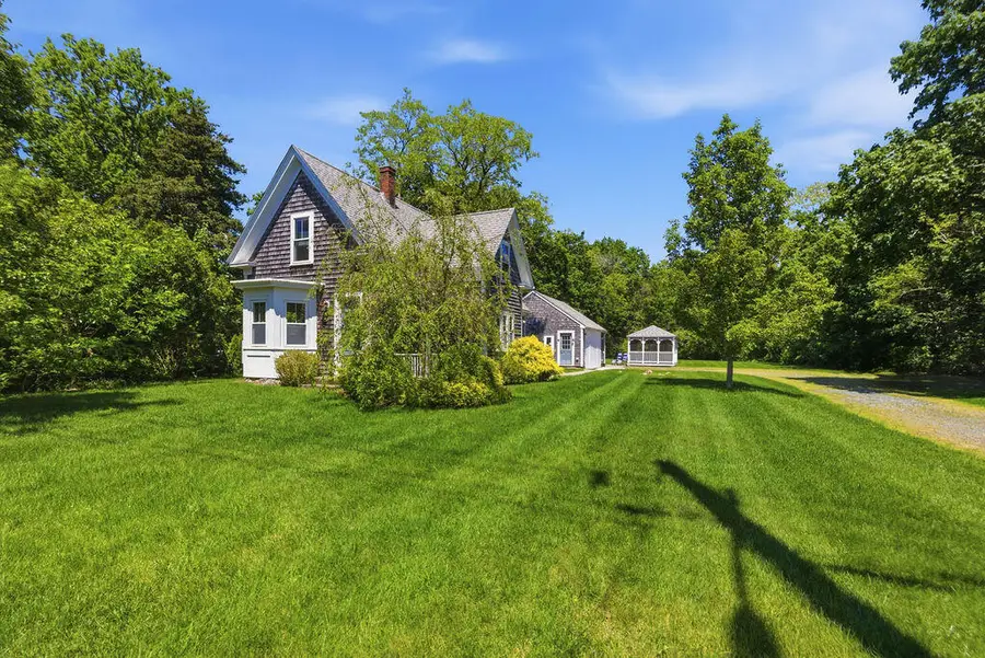 18 Nobscussett Road, Dennis, MA 02638 - #3