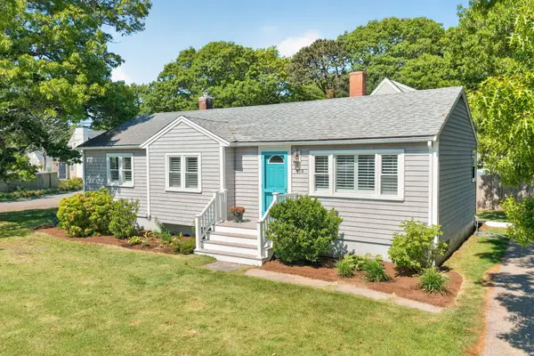 119 Seacoast Shores Boulevard, East Falmouth, MA 02536