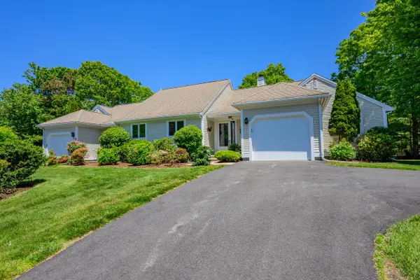 1 Sandview Terrace #UNIT 1, Mashpee, MA 02649