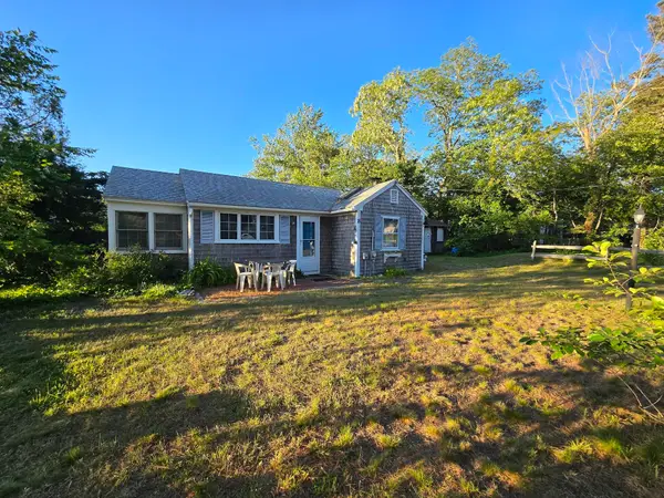 18 Myrtle Lane, Dennis Port, MA 02639